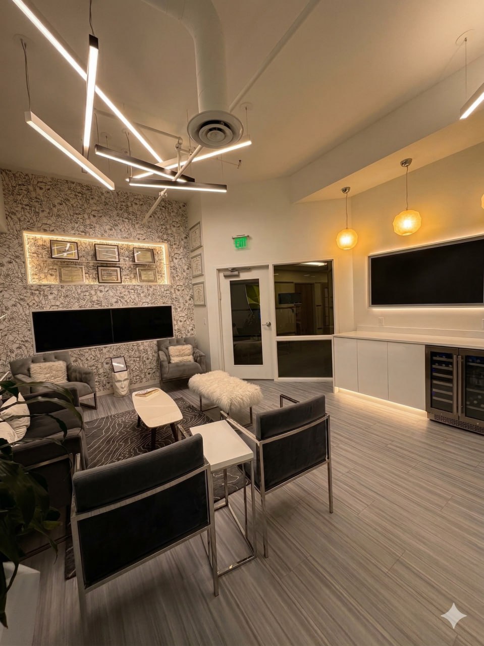 Patient lounge and waiting area